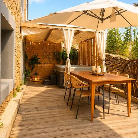 Bed and breakfast Privé Avec De Gamme, Salle De Cinéma, Massage Etc