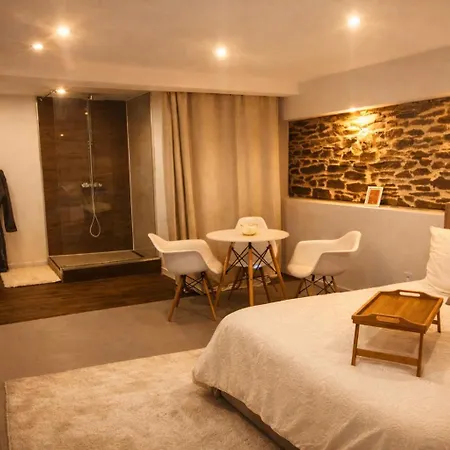 Bed and breakfast Privé Avec De Gamme, Salle De Cinéma, Massage Etc Saint-Joseph (Loire)